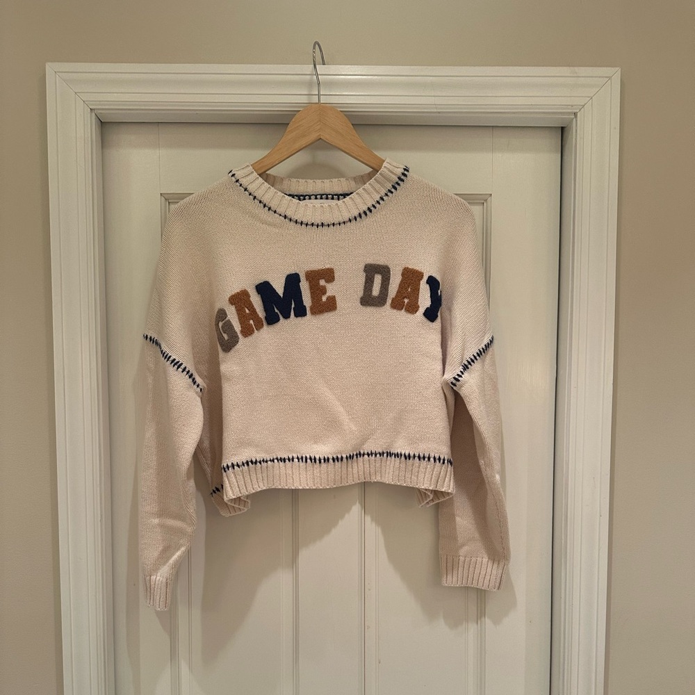 🫶Jessica Simpson Cream and Blue Crop Knit Sweater